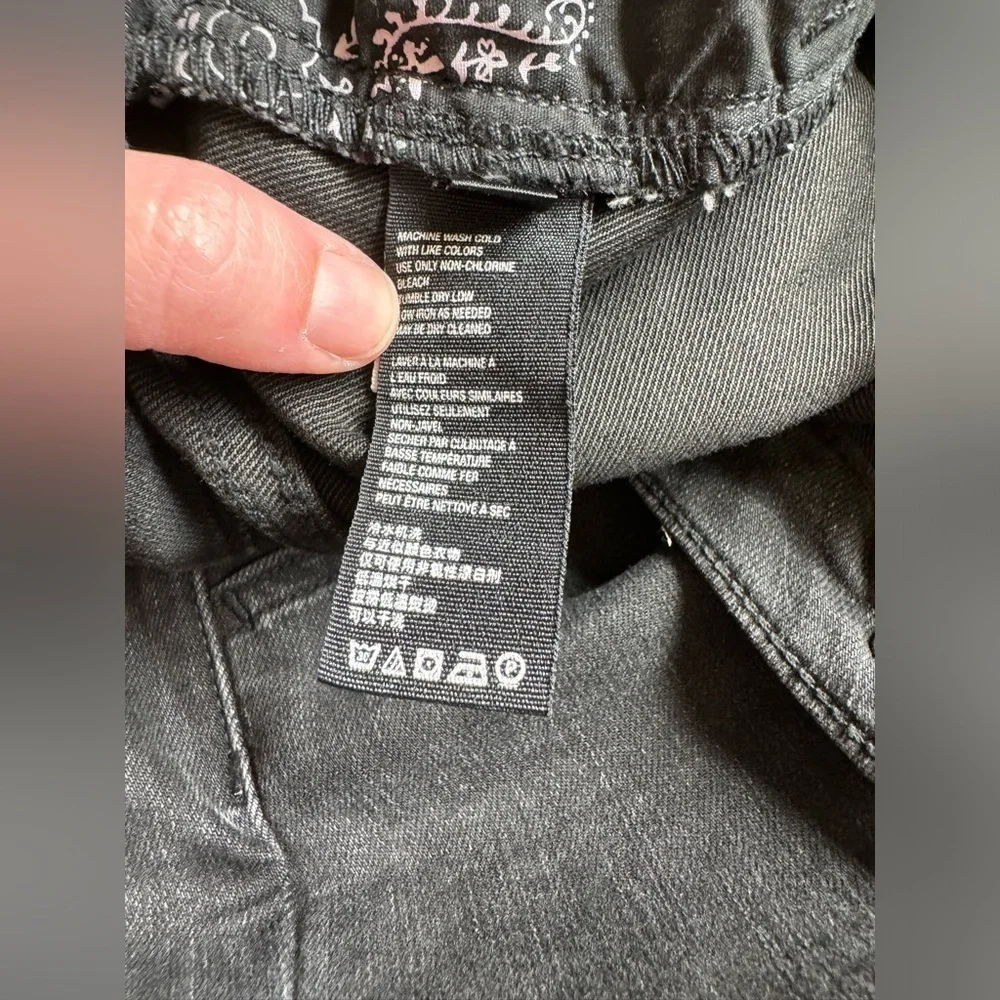 We The Free Black Jeans Curvy Size 32‎